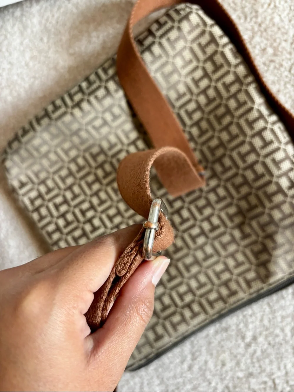 Tommy Hilfiger stylish crossbody